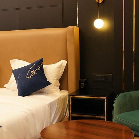 Aquila Grand Suites - Noida Sector 136 Zewnętrze zdjęcie