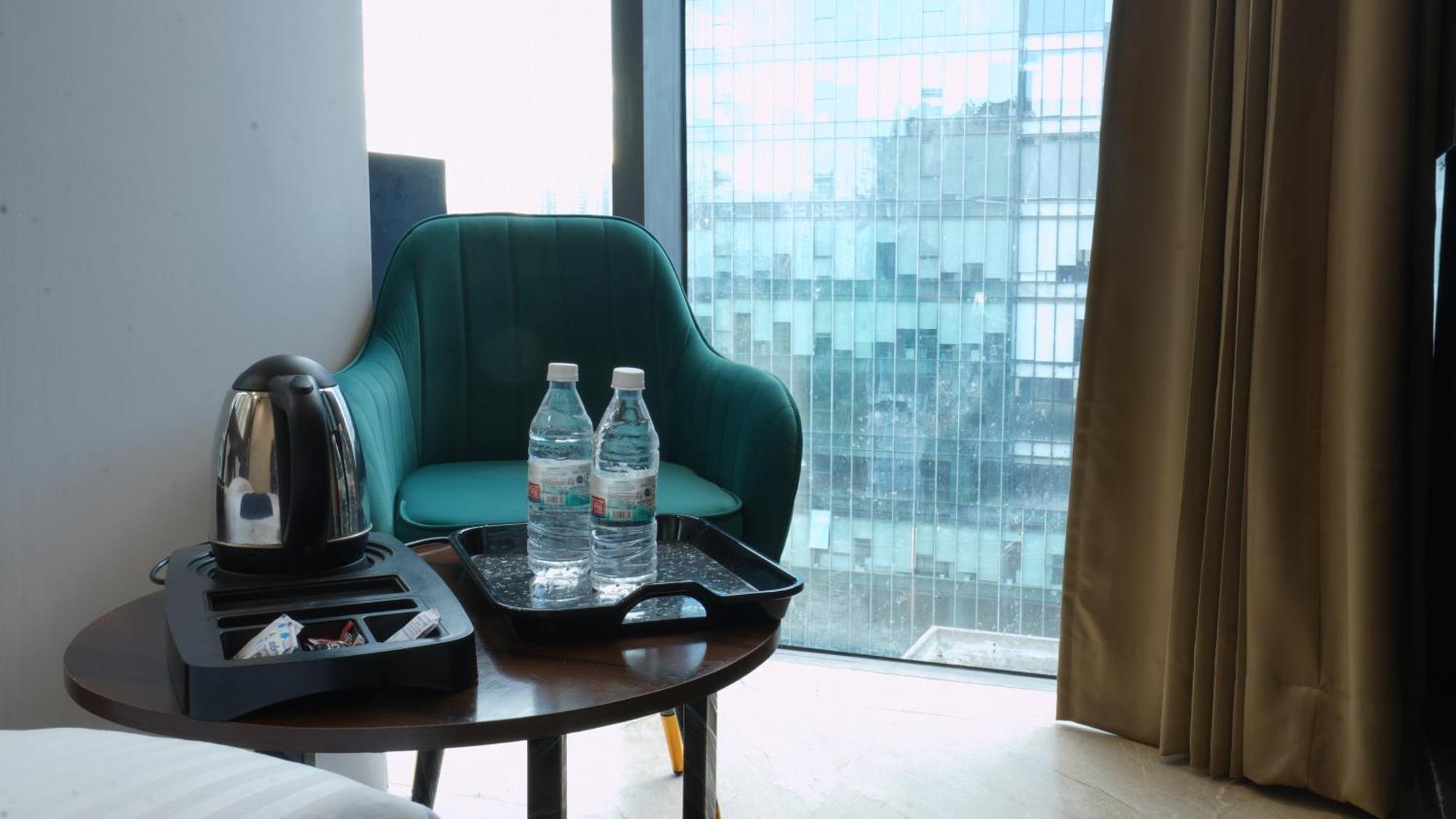 Aquila Grand Suites - Noida Sector 136 Zewnętrze zdjęcie